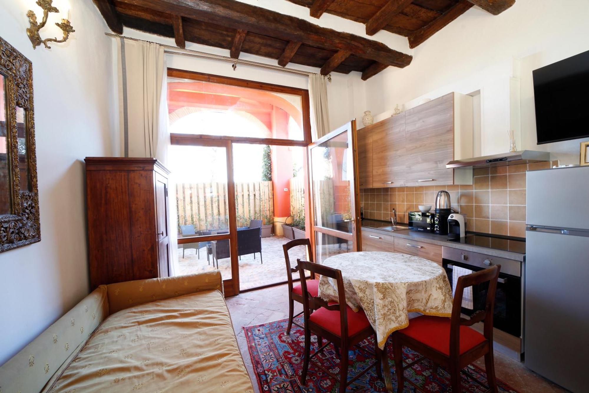 ساسو ماركوني Ca Palazzo Malvasia - Bolognarooms المظهر الخارجي الصورة