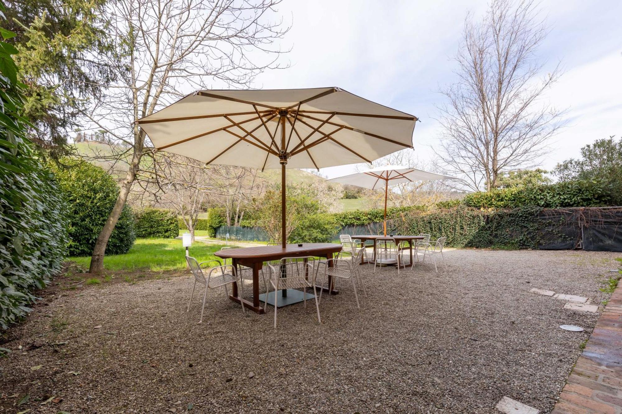 ساسو ماركوني Ca Palazzo Malvasia - Bolognarooms المظهر الخارجي الصورة